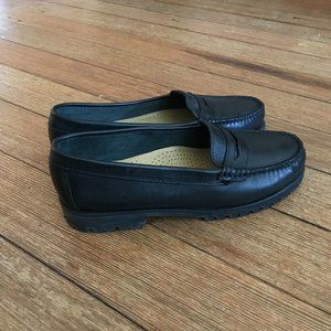 G H Bass Weejuns leather loafers 9.
